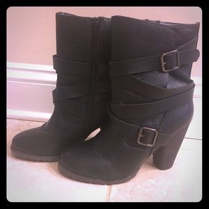 Y-not Mid Rise Boots